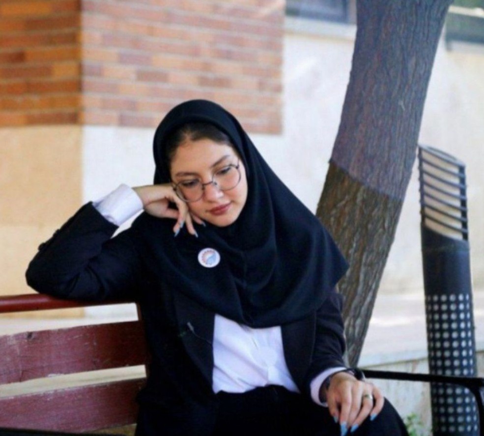 گفت وگو زهرا حسنی با مبینا شرفی پشتیبان برتر