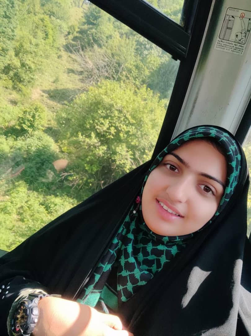 گفتگو با فاطمه حسن پور پایه نهم با 796 پاسخ صحیح