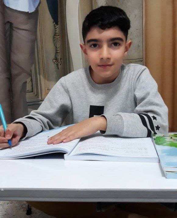 گفتگو با ایلیا ناییج پایه ششم قهرمان پیشرفت