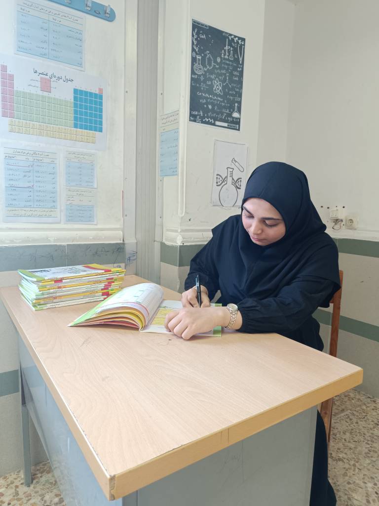 گفتگو با فاطمه رضایی؛ پشتیبان برتر پایه ششم