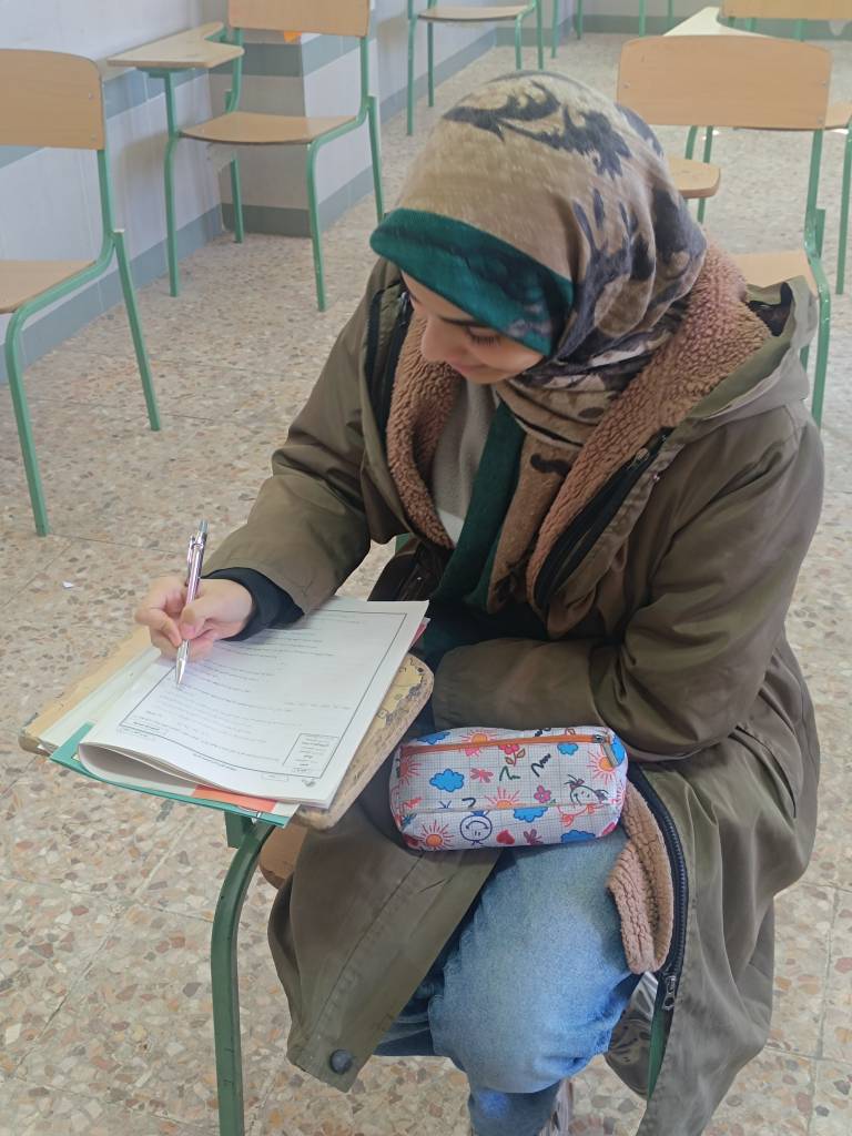 گفتگو با مهنا خطیبی پایه نهم با 828 پاسخ صحیح