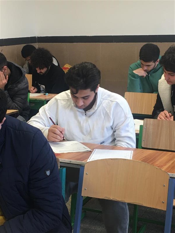 گفتگو با علی اصغر انصاری دوازده تجربی با 528 پاسخ صحیح