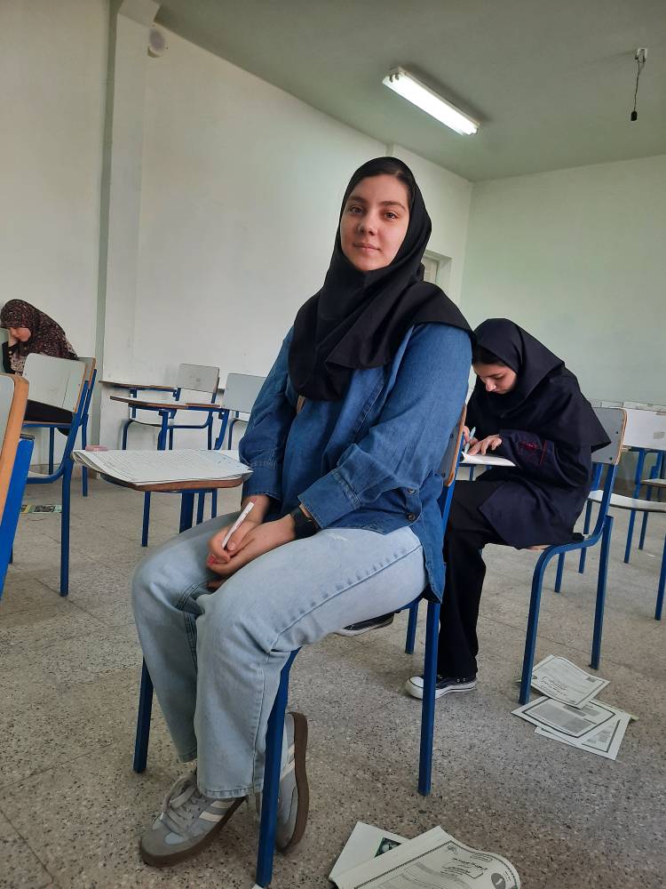 گفتگو با هستی فولادی پایه دوازدهم انسانی قهرمان تابستان