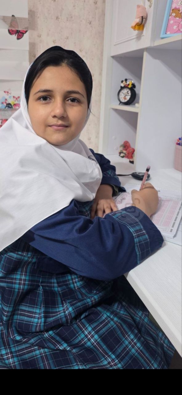 گفتگو با نازنین فخری پایه ششم قهرمان تابستان