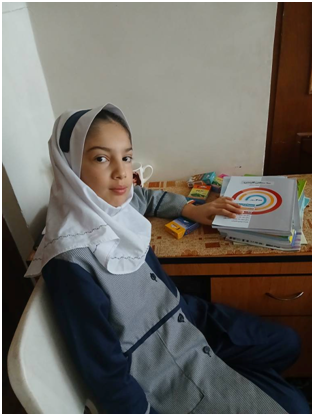 گفتگو با حنانه رضایی پایه پنجم ابتدایی قهرمان پیوستگی از اردبیل