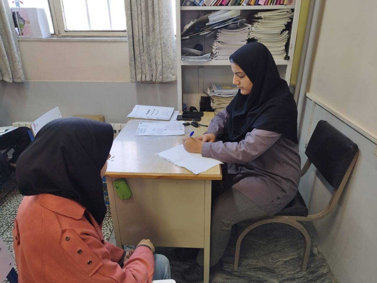 گفتگو با زهرا هژبری پایه دهم انسانی قهرمان تابستان