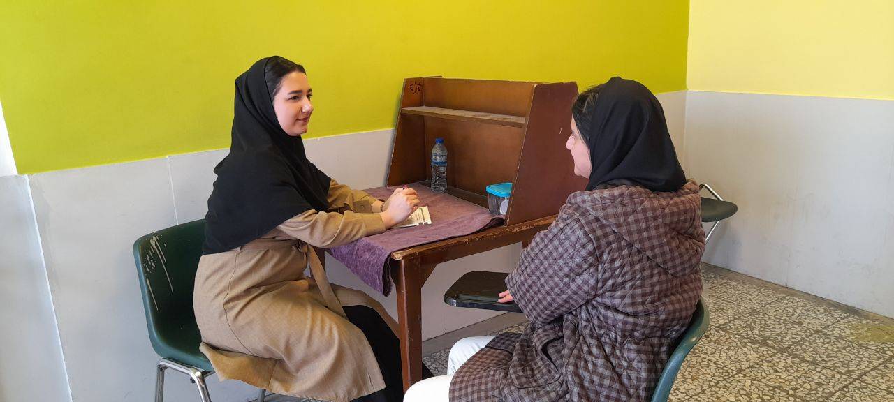 گفتگو با آنیل زاهدی اصل یازدهم تجربی قهرمان تابستان از اردبیل