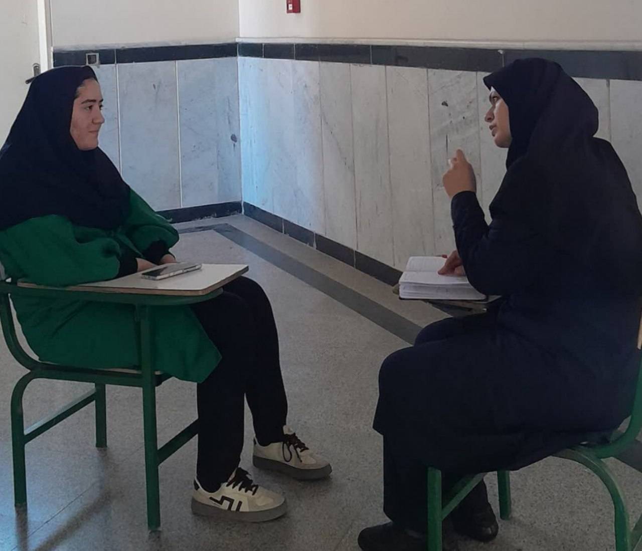 گفتگو با فاطمه پناهی دوازدهم تجربی از اردبیل