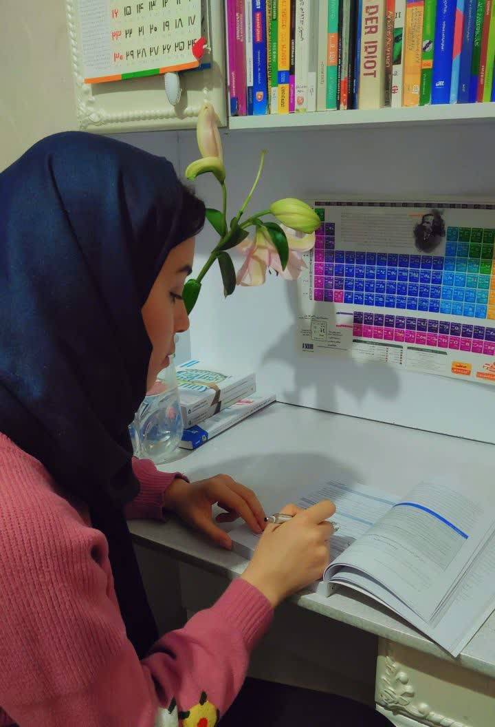 گفتگو با رعنا سادات اکرامی پایه دوازدهم قهرمان تابستان از اردبیل