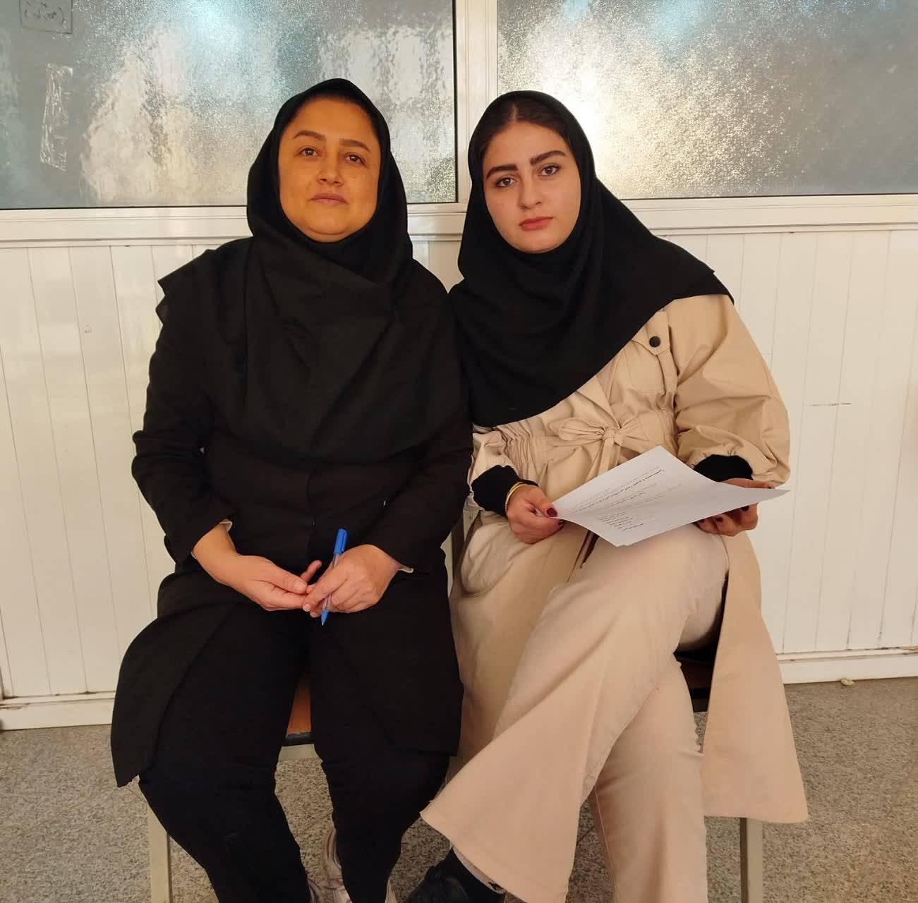 گفتگو با فاطمه رضایی دوازدهم تجربی قهرمان پیوستگی از اردبیل