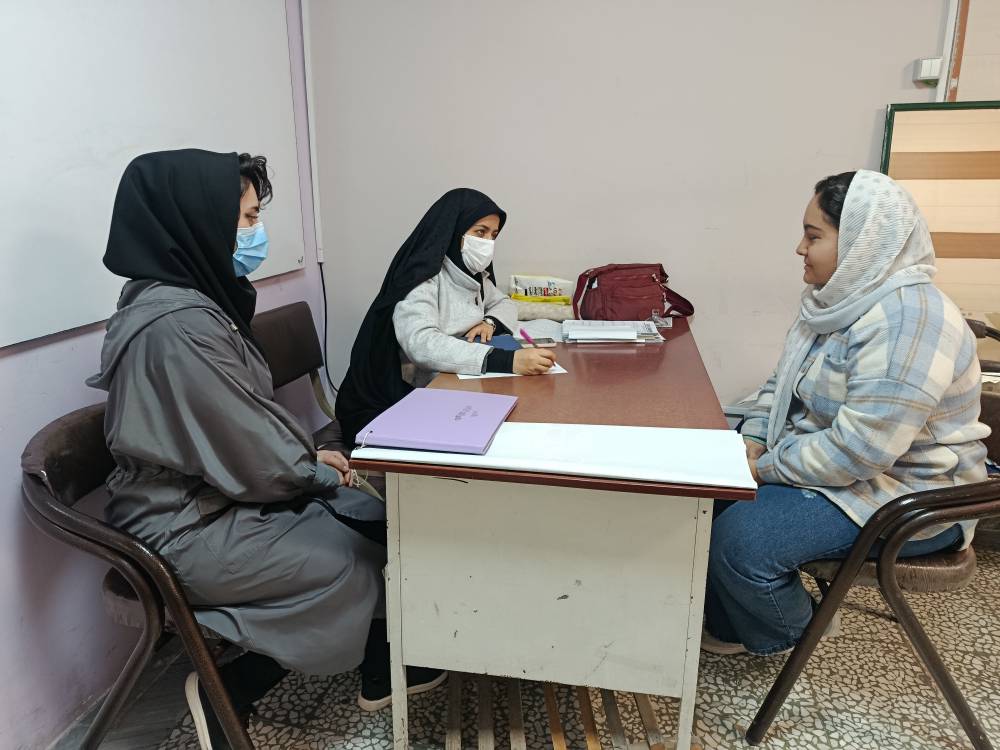 گفتگو با آرمیتا اظهری دهم تجربی قهرمان پاییز از اردبیل