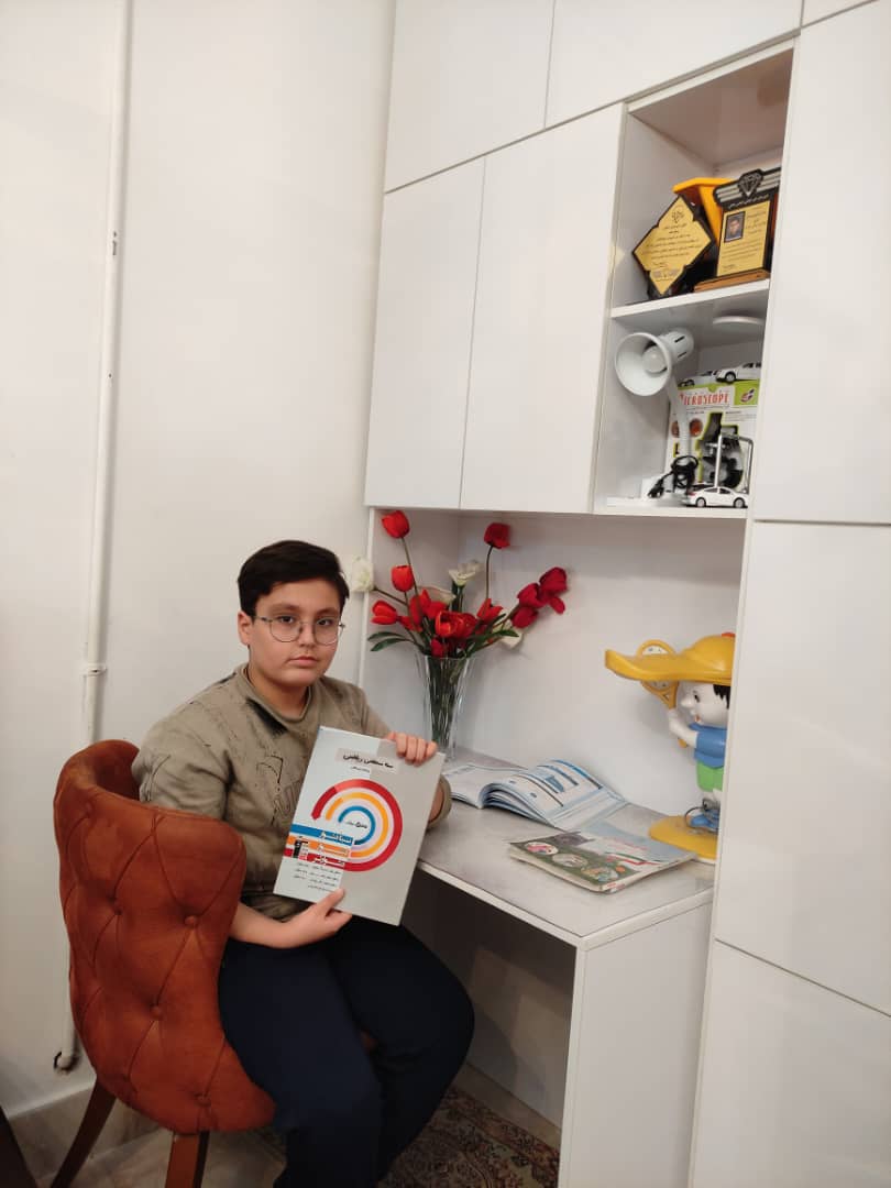 گفتگو با امیر عباس ایمانی پایه پنجم قهرمان پاییز از اردبیل