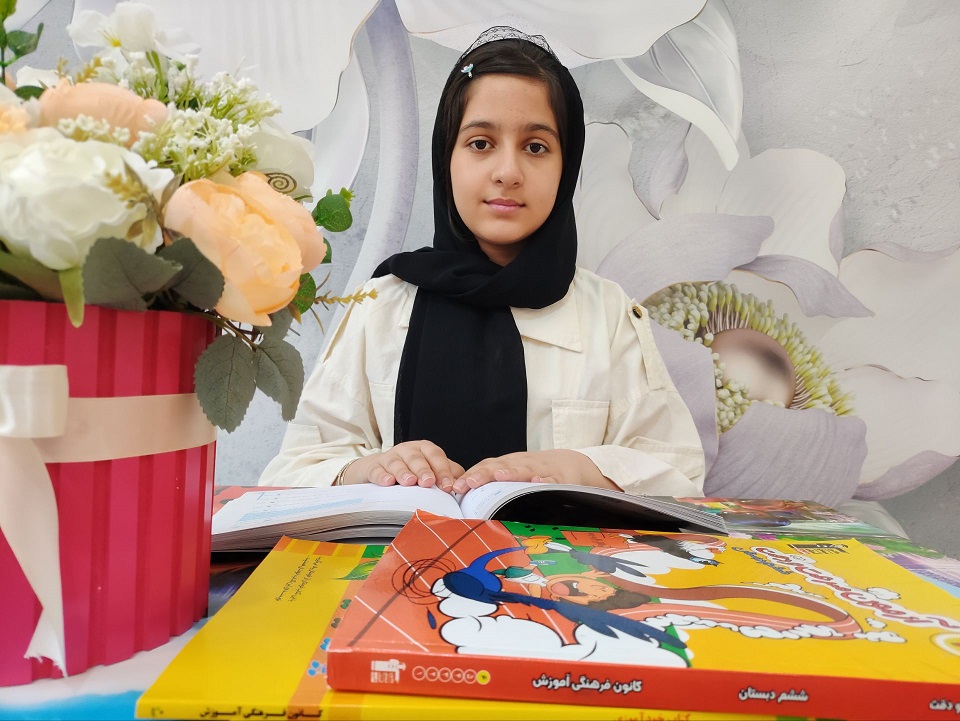 ستاره‌ای از جنس سخت‌کوشی: قبولی در آزمون تیزهوشان آنیتا فرهادی