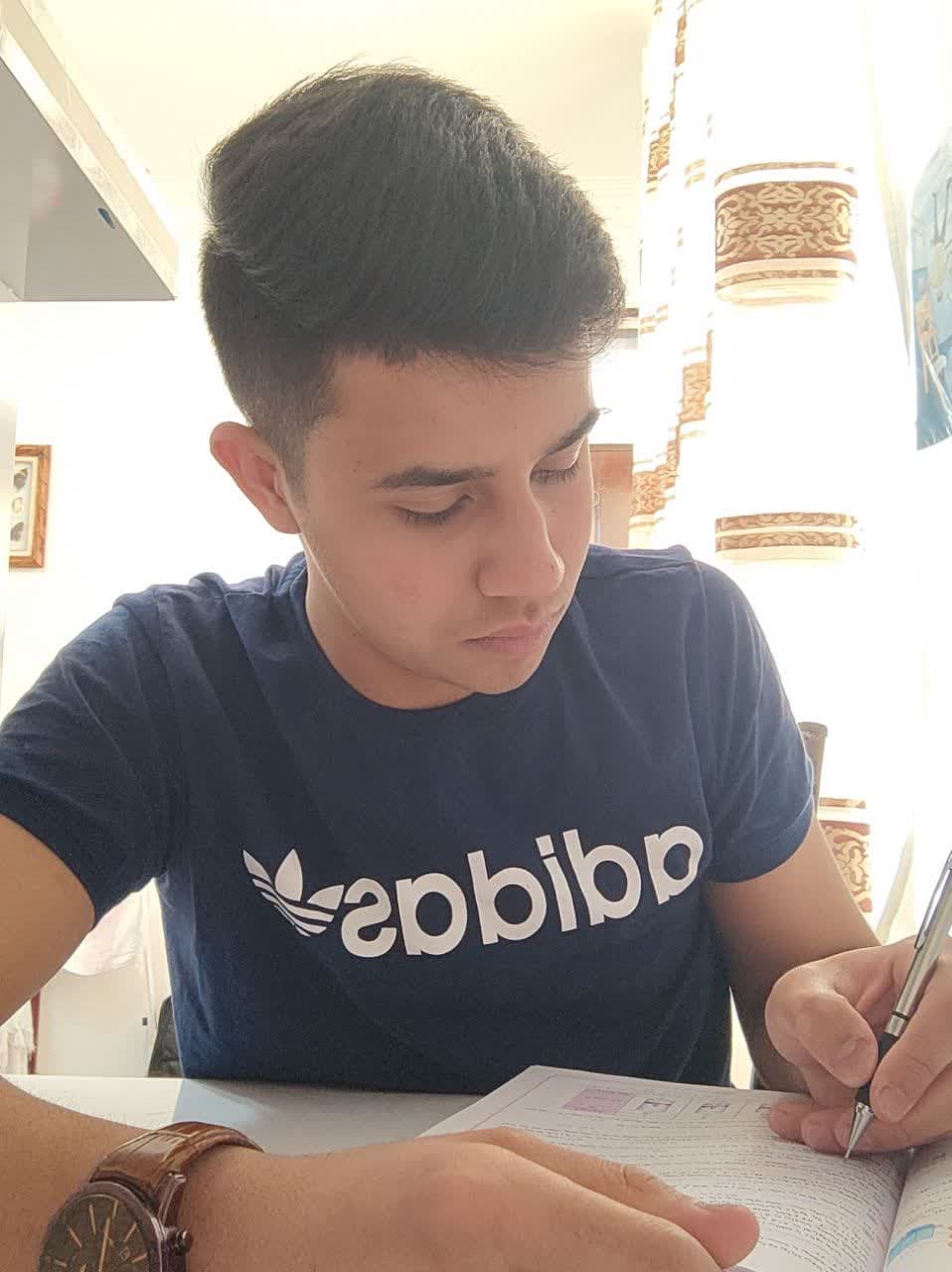 کفتکو با سیدمحمدحسین اسلامی عضو باشگاه 1000 تایی‌ها از فردوس