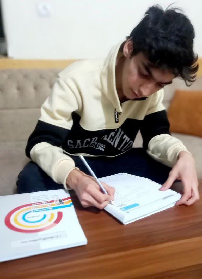 گفتگو با احسان کریمی11 انسانی قهرمان پیوستگی آبان از فردوس