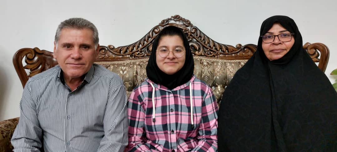 گفت و گو با سارا ساعدی جوانترین شرکت کننده کنکور 1401