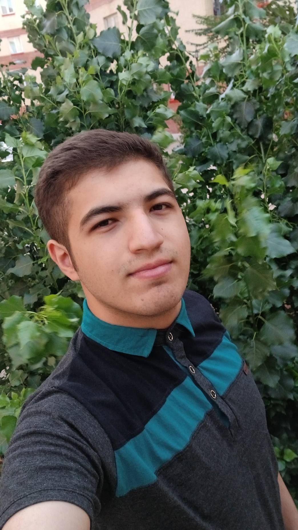 گفت‌وگو با امیررضا میرعبدالهی؛ قهرمان پیوستگی پایه دوازدهم تجربی