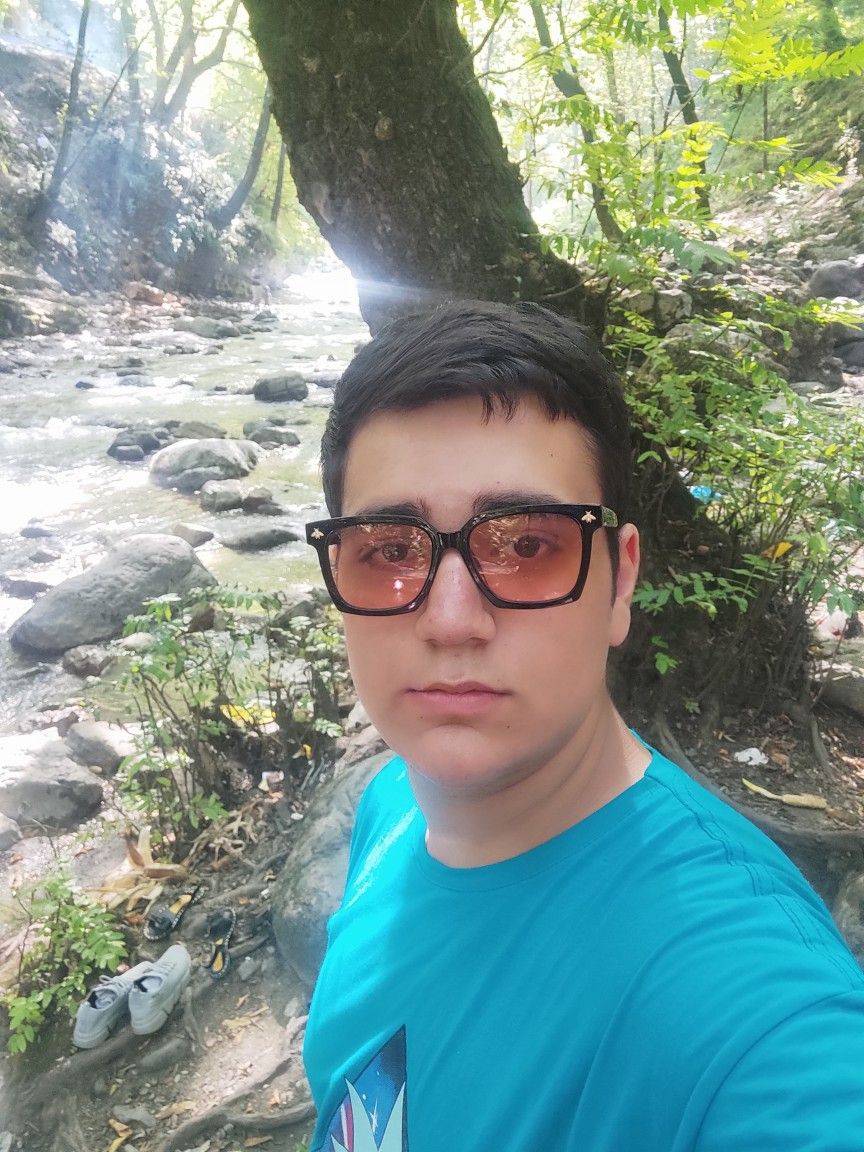 گفت و گو با: طاها جهادی قهرمان پیوستگی پایه دوازدهم تجربی