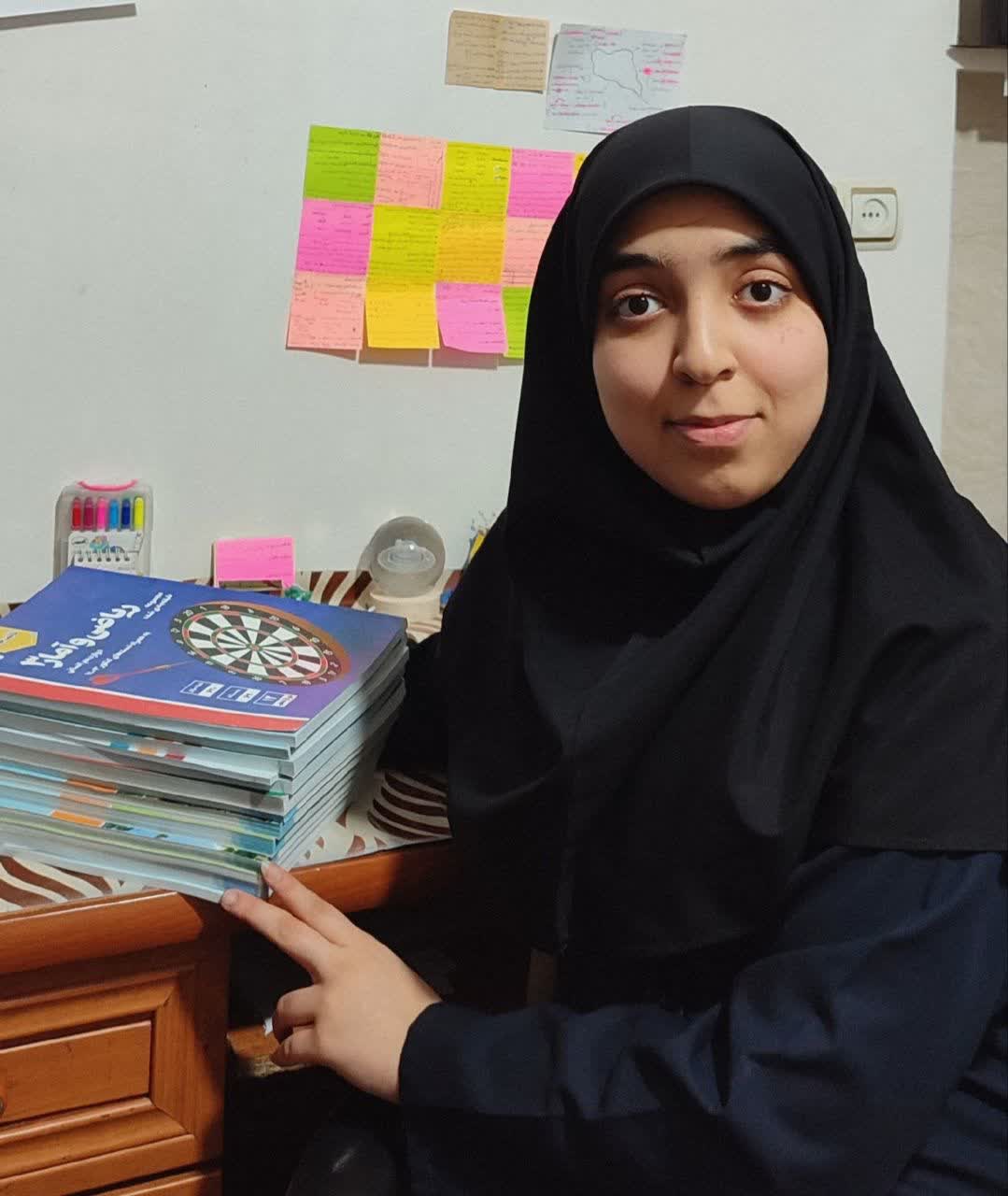 گفت و گو با: فاطمه علیمحمدی قهرمان پیشرفت پایه دوازدهم انسانی