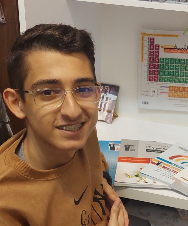 گفت وگو با امیرحسین آزادبر؛عضو باشگاه پانصدتایی ها