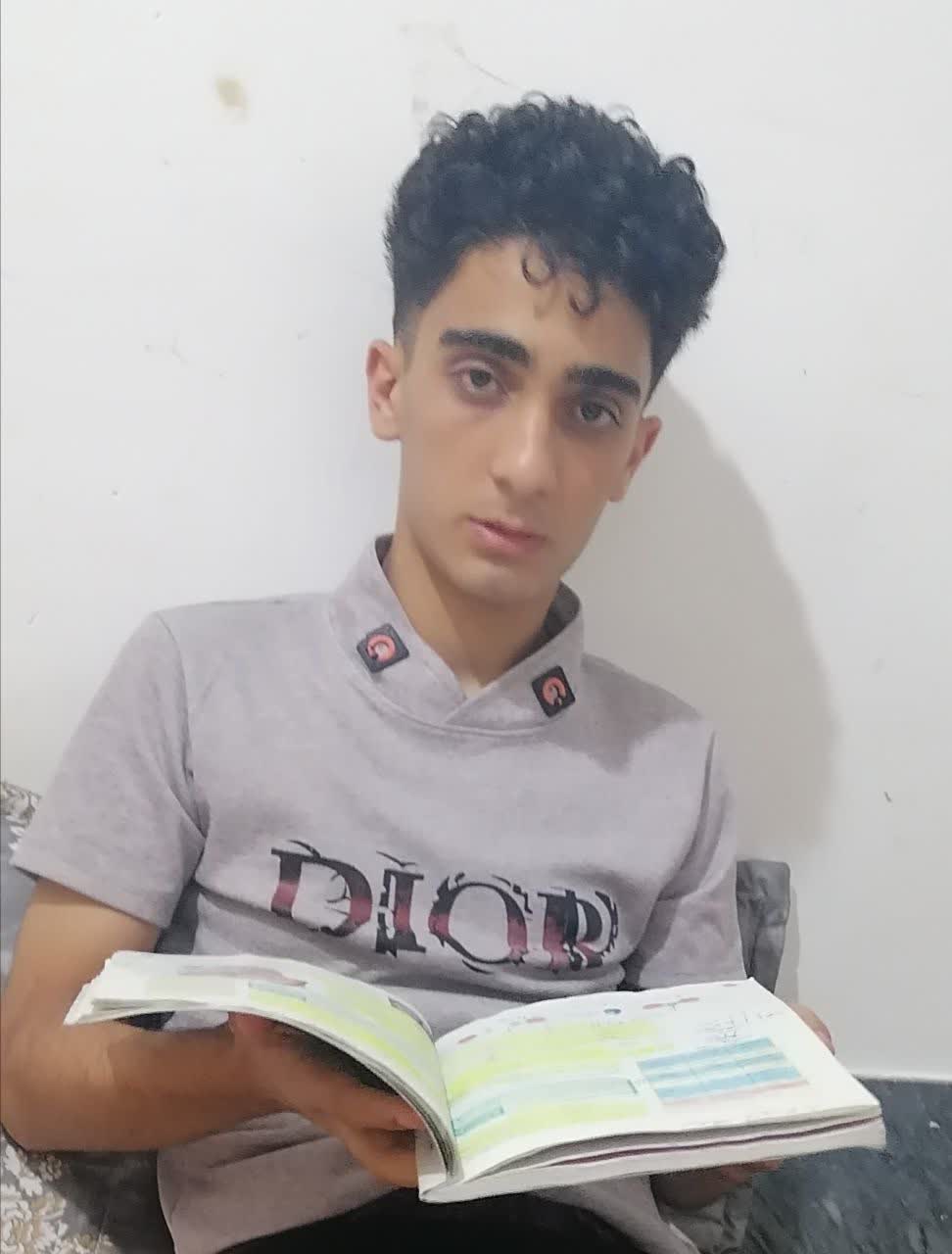 گفت وگو با سید رضا حسینی؛قهرمان پیوستگی پایه دهم تجربی