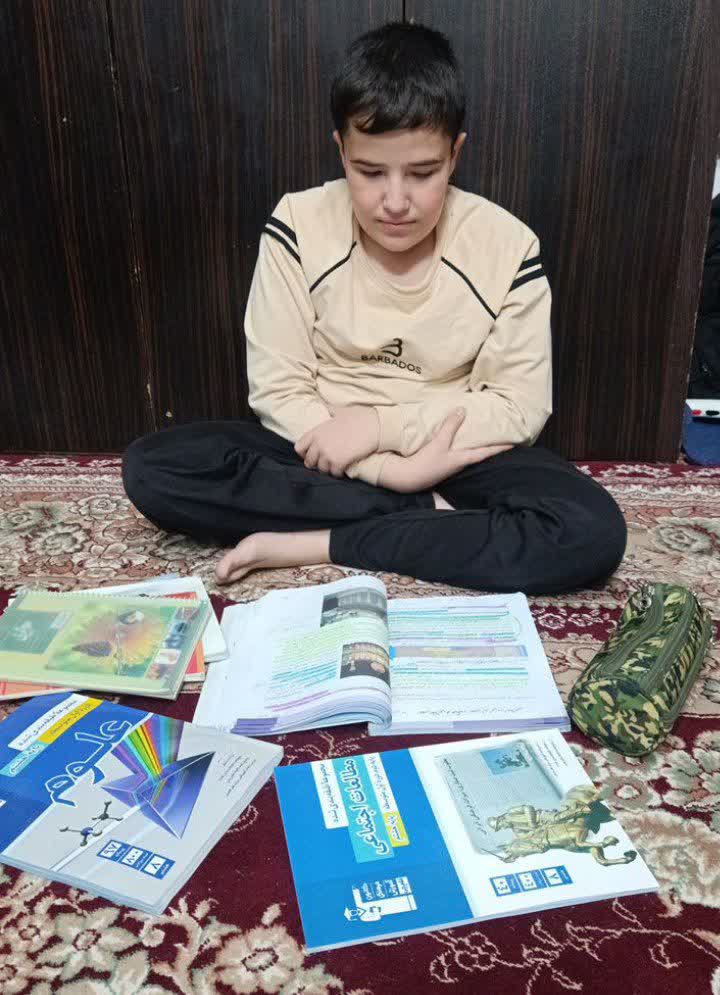 گفت وگو با امیرعلی تقوی فرد؛قهرمان پیوستگی پایه هشتم