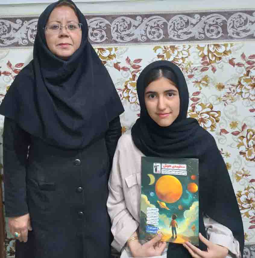 گفتگو با زهرا روشن ضمیر دانش آموز تراز برتر کانون، از شهرستان فسا