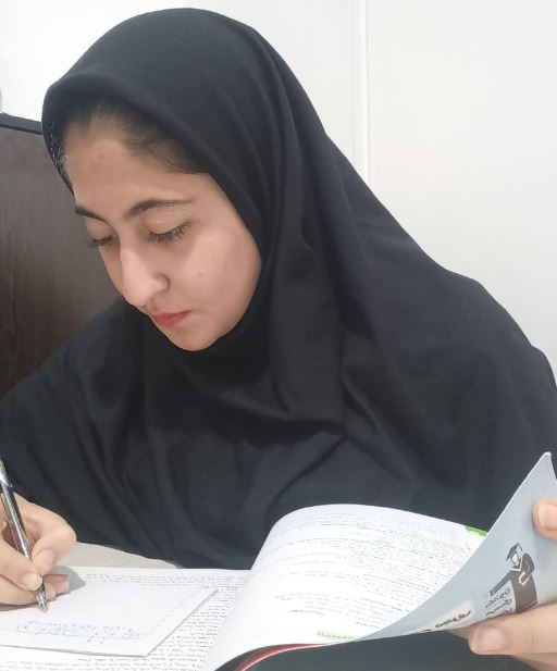 گفتگو با مبینا کردی یازدهم تجربی از آمل