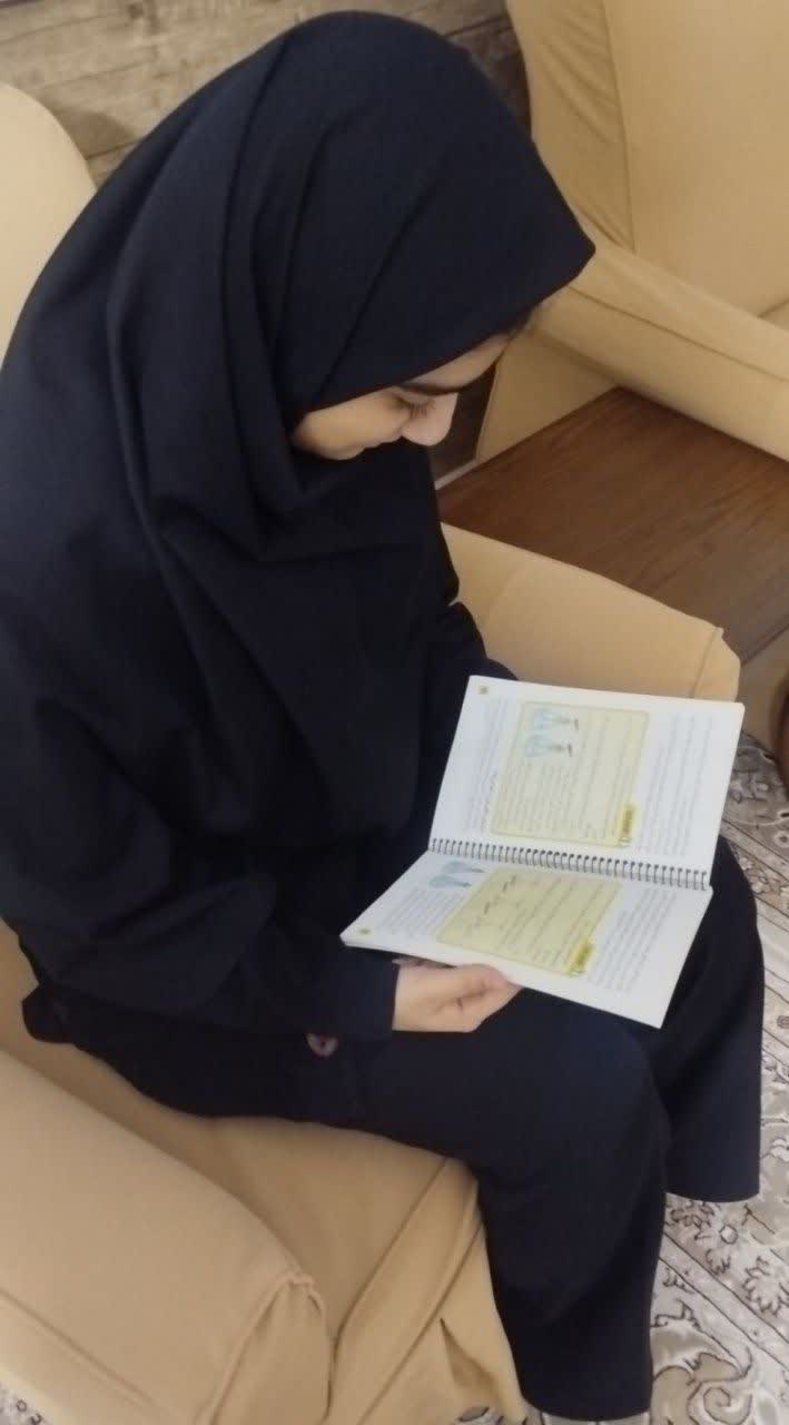 گفت و گو با سارینا عبادی قهرمان تابستان  در پایه هشتم