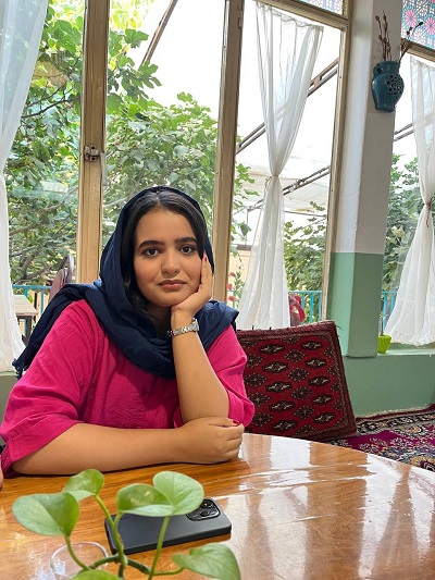 گفت و گو با ستایش زمانی قهرمان پیشرفت دهم تجربی