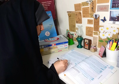 گفت و گو با زهرا رشید آبادی قهرمان پیشرفت دوازدهم تجربی