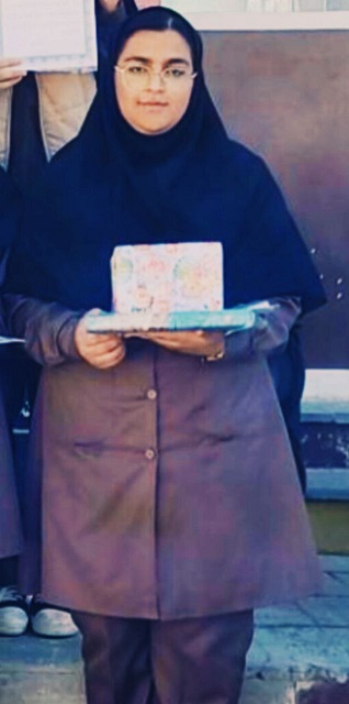 مصاحبه با زهرا صحراییان دوازدهم انسانی از نورآباد