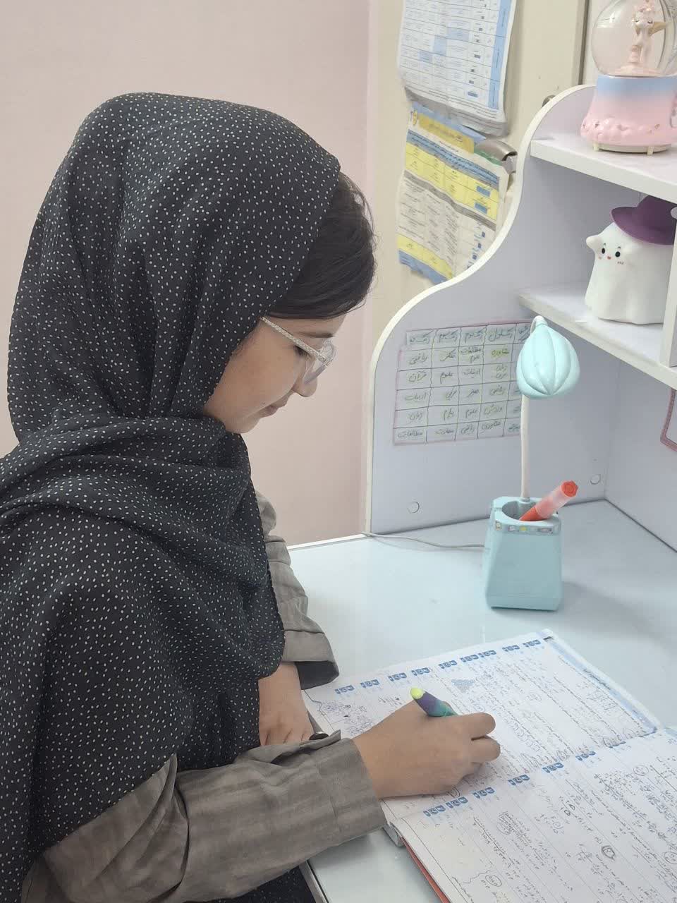 گفتگو با دانش آموز ملورین معینی قهرمان مهرماه