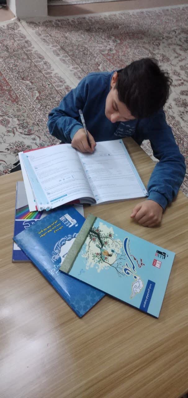 گفتگو با دانش آموز علی اکبر بابایی قهرمان مهرماه