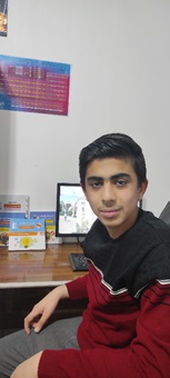 گفتوگو با اهورا سوری؛ پیشرفت درسی با کتابهای آبی