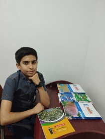 گفت‌وگو با میثم نعلبندی ؛ پیشرفت درسی با کتاب آبی