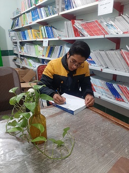 مصاحبه حسین حمزه قهرمان پیشرفت دوازدهم تجربی از شهرستان بافت