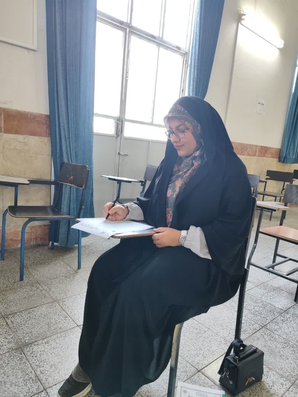 مصاحبه با فاطمه رشیدی: نکات موثر برای موفقیت در کنکور