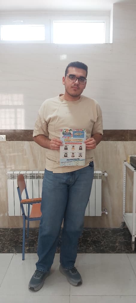 گفتگو با امیرحسین حسینی ; از باشگاه هزارتایی‌ها تا قبولی پزشکی