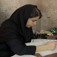 گفتگو با رزا اولیایی دانش اموز دوازدهم ریاضی