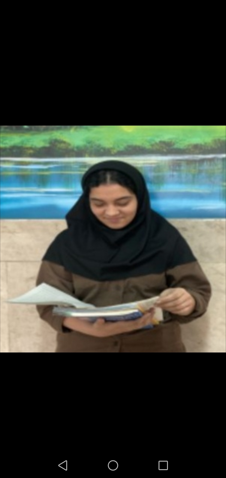 گفتگو و مصاحبه با فاطمه شهروی دانش آموز دوازدهم انسانی