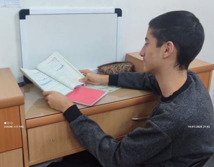 گفت و گو با امیر حسین پناهی آزاد:قهرمان پیشرفت نهم