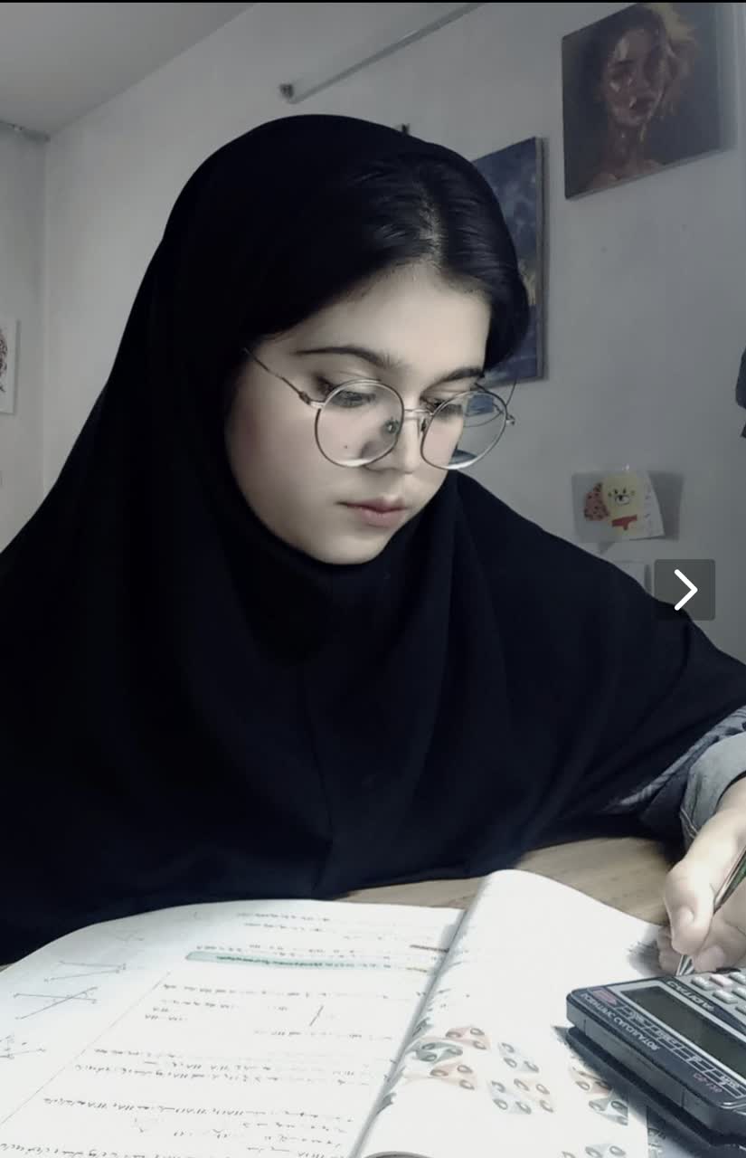 گفت و گو با اسرا دارابی نژند:قهرمان پیشرفت یازدهم انسانی