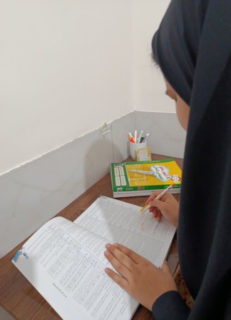 گفت و گو با هانیه تقی زاده قرنجیک:قهرمان پیشرفت دوازدهم انسانی