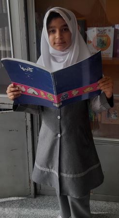 گفت و گو با نگار احمدی:قهرمان پیشرفت پنجم دبستان