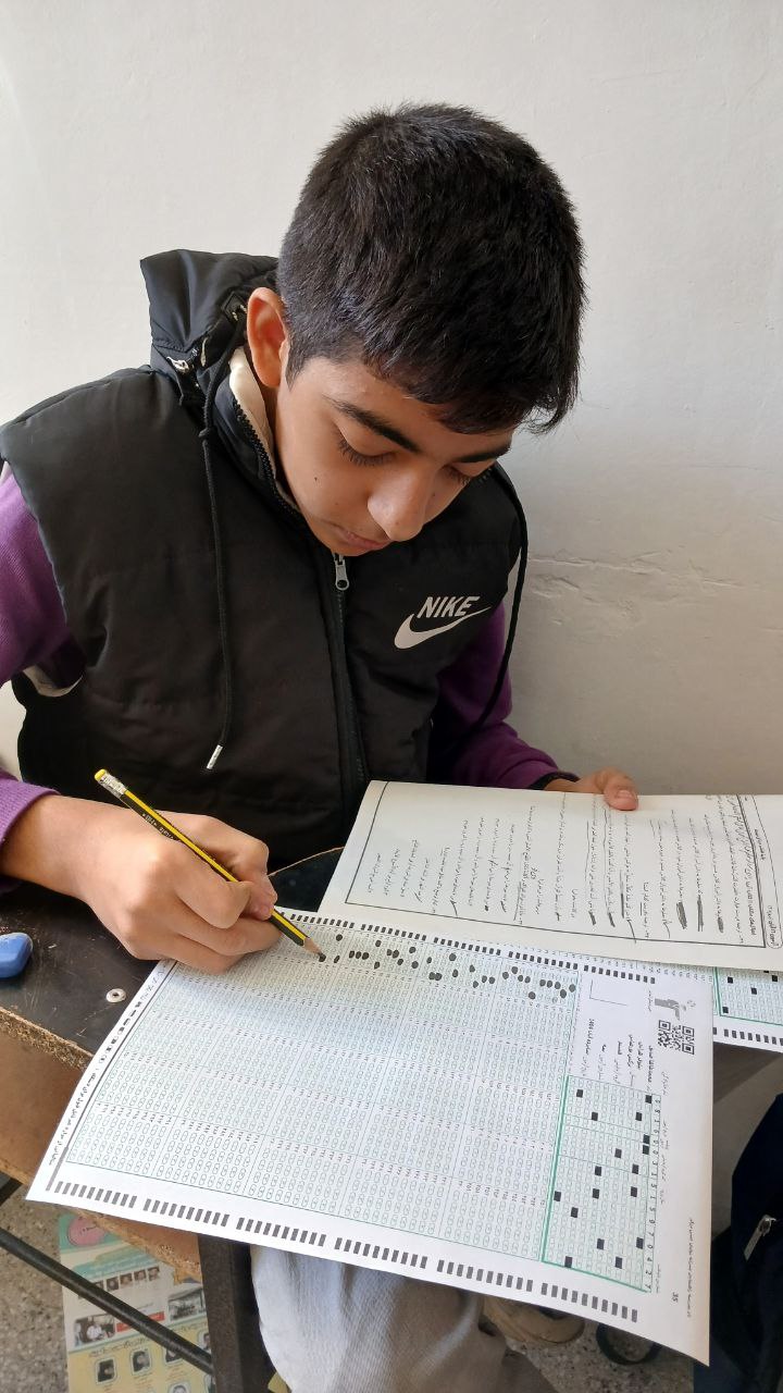 قهرمان تابستان، محمدطاها صدیق دانش آموز پایه هشتم از مشهد