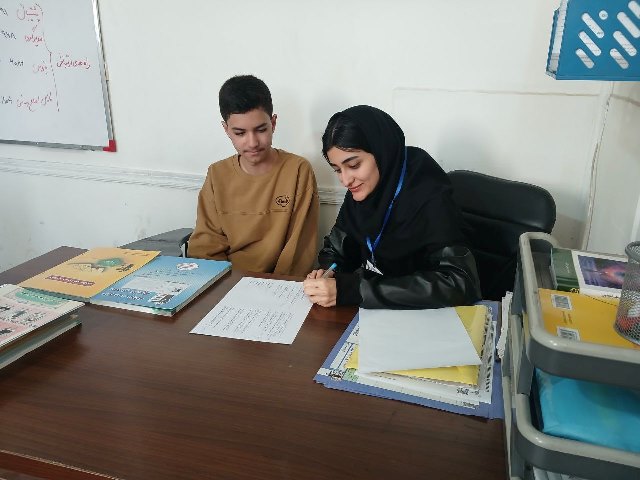 قهرمان پیشرفت، حسین ساقی دانش آموز مقطع ششم از مشهد