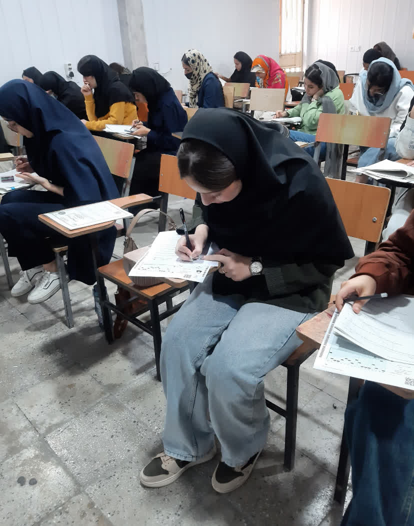 گفتگو بازهرا شریفی قهرمان پیوستگی تابستان و پاییز 404 بندرامام