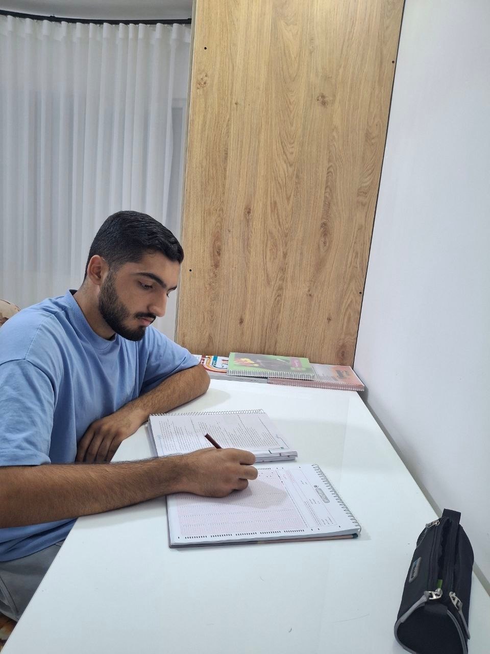 گفت وگوبا مهدی سبزی ; پیوستگی از تابستان یازدهم تجربی/ ساری