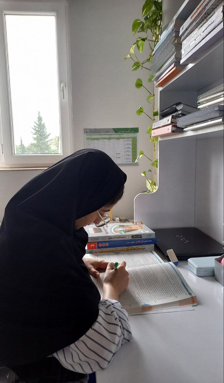 گفتگو با روژان  خلیلی ؛با 500پاسخ صحیح دوازدهم  معارف از ساری